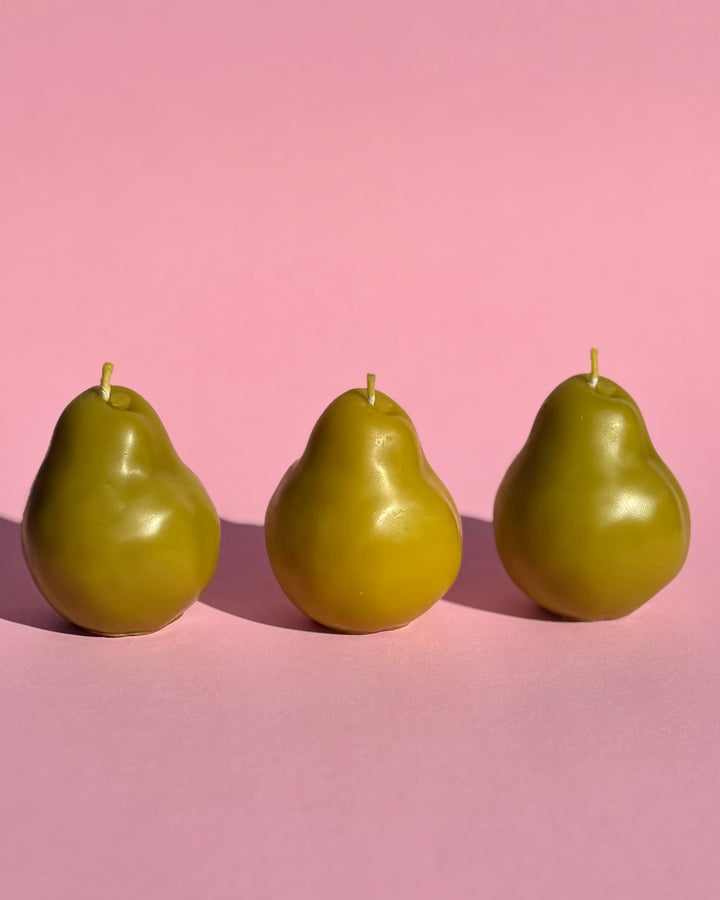 BEESWAX PEAR CANDLE